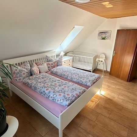 Gaestezimmer Zum Waldsachsener Grund Meerane Eksteriør billede